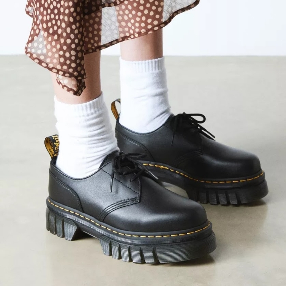 Dr Martens Audrick Platform Shoes Size 7